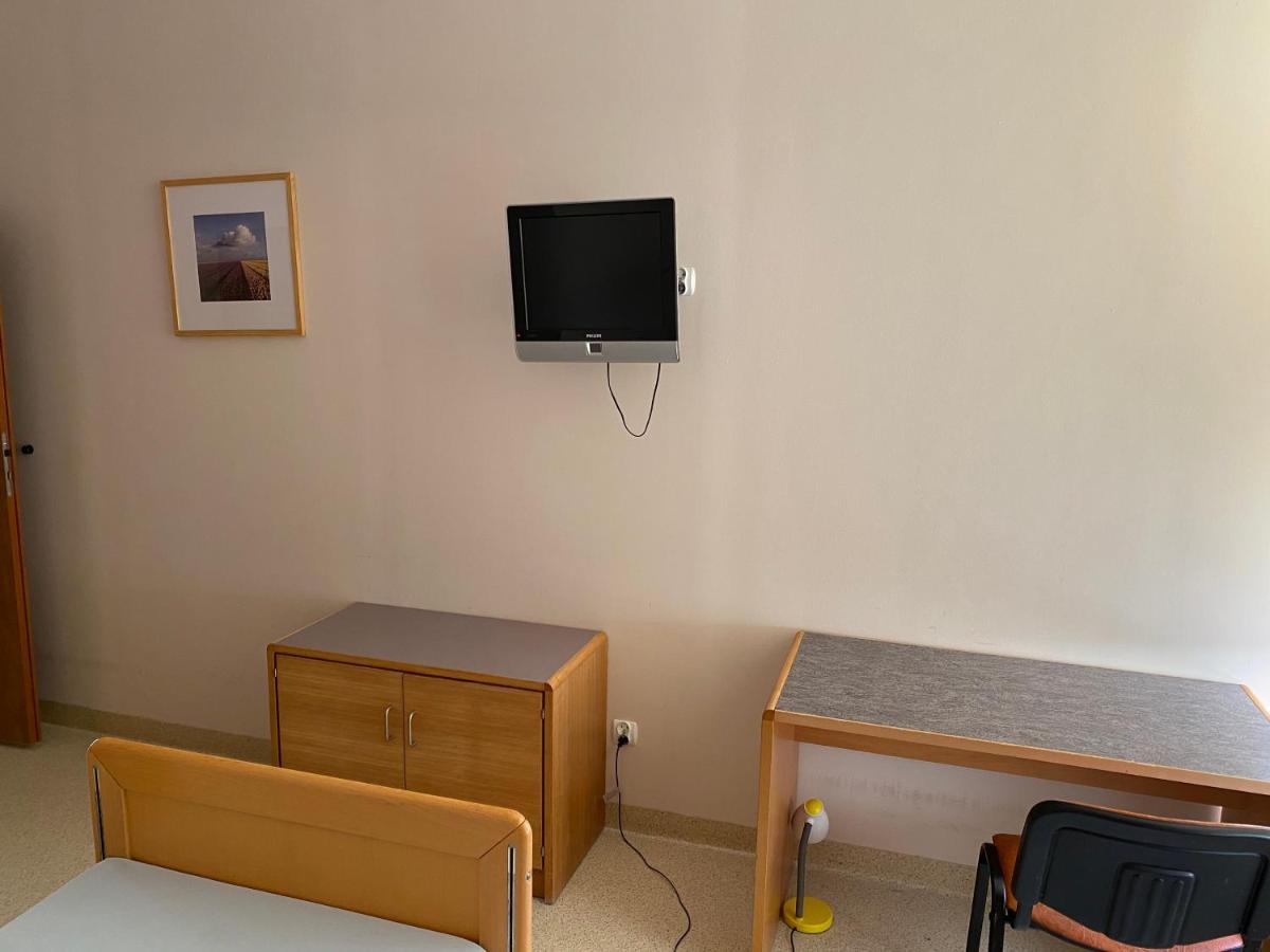 Dom Opieki Nestor Hotel Warschau Buitenkant foto