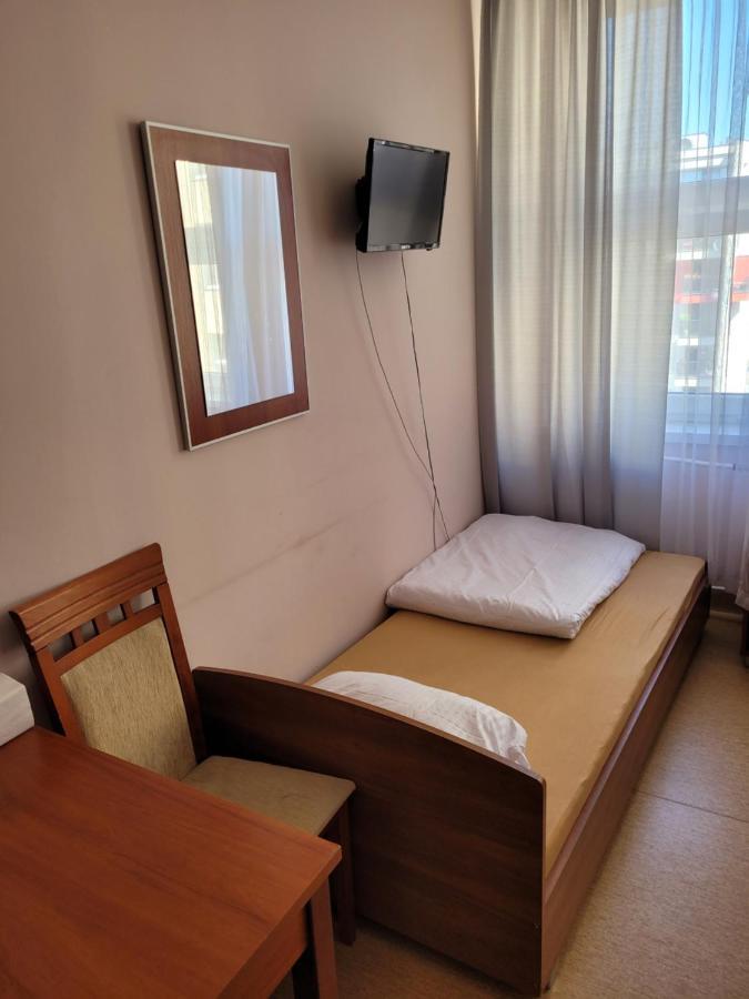 Dom Opieki Nestor Hotel Warschau Buitenkant foto