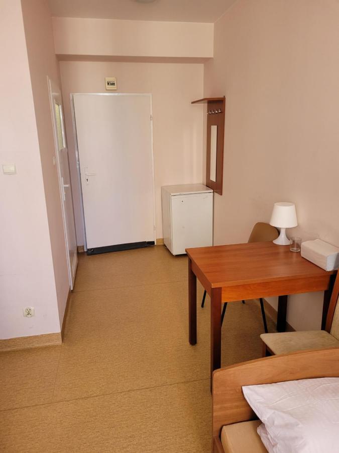 Dom Opieki Nestor Hotel Warschau Buitenkant foto